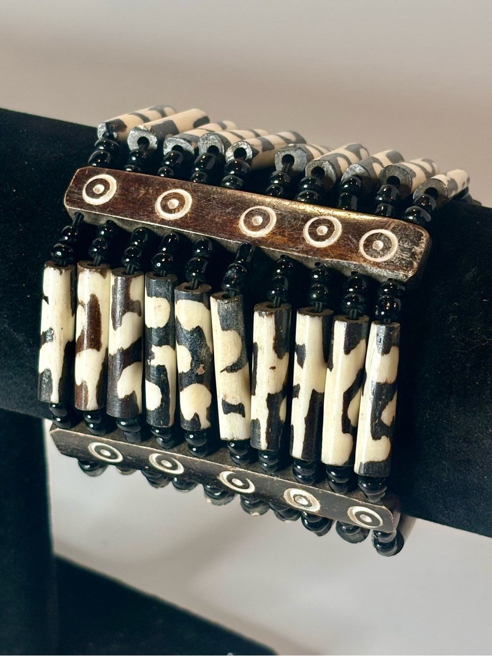Kenyan‎ Bone Stretch Bracelet Wide Black White Tube Bead Tribal Boho Safari